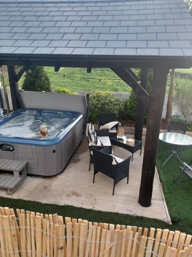 The Loft At Rock With Hot Tub * Garvagh